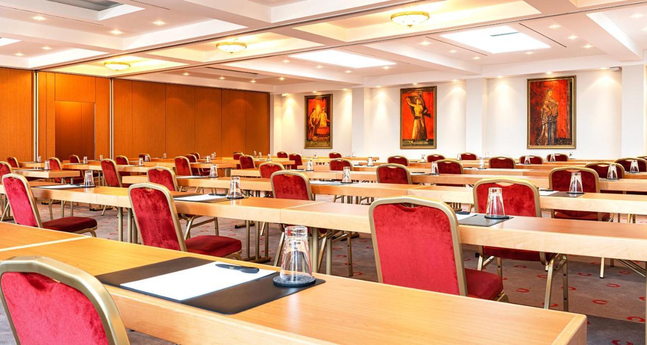 Victor'S Residenz-Hotel Schloss Berg 네니히 외부 사진 Meeting room
