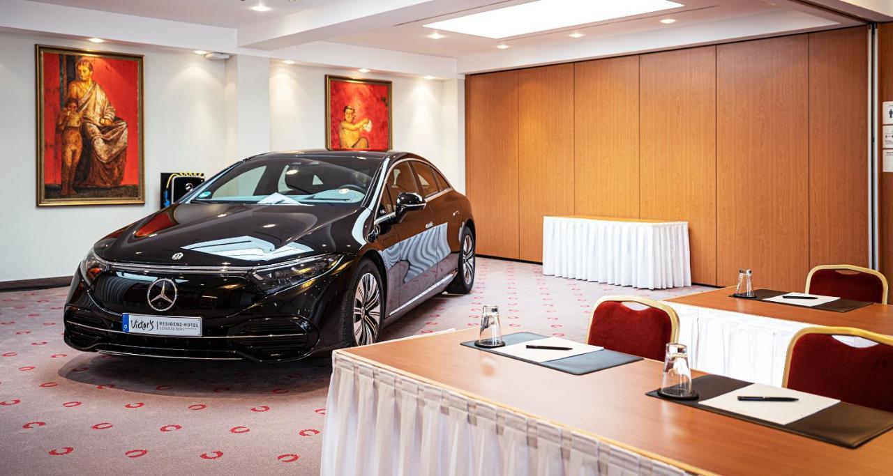Victor'S Residenz-Hotel Schloss Berg 네니히 외부 사진 A Mercedes-Benz S-Class in the VIP Lounge at the airport