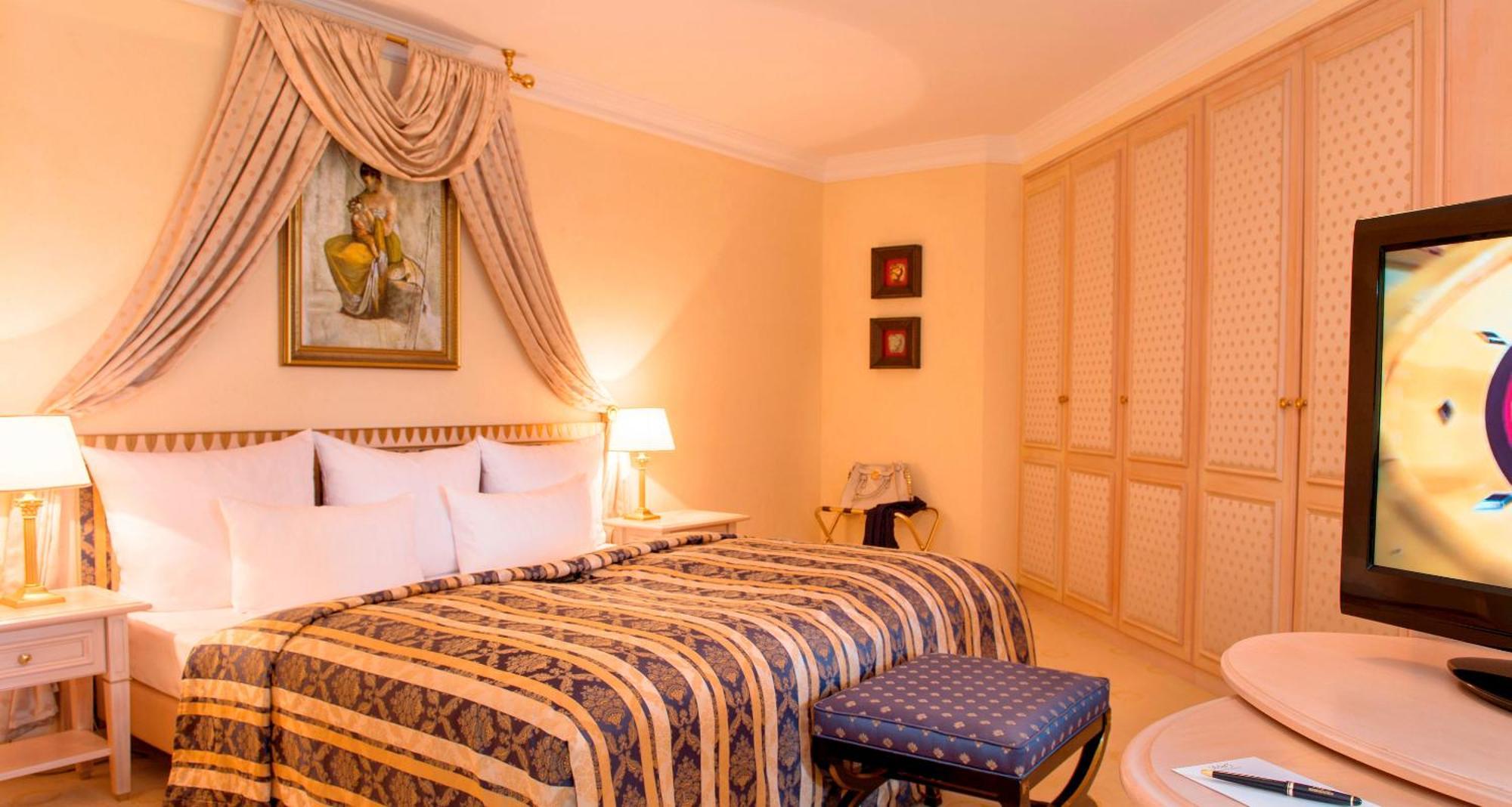 Victor'S Residenz-Hotel Schloss Berg 네니히 외부 사진