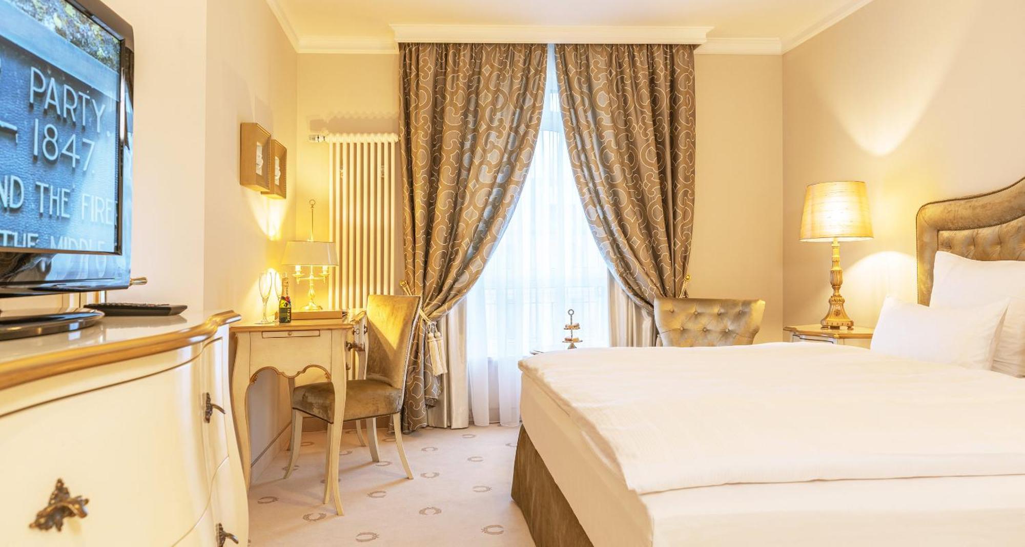 Victor'S Residenz-Hotel Schloss Berg 네니히 외부 사진