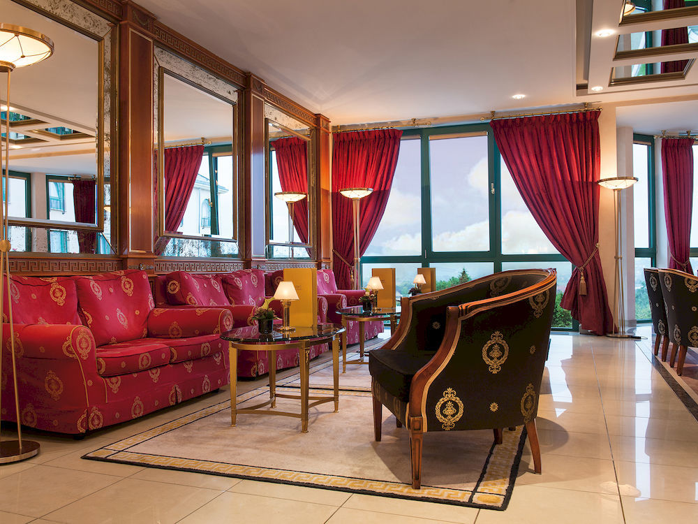 Victor'S Residenz-Hotel Schloss Berg 네니히 외부 사진 Lobby